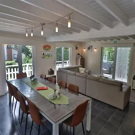 Domek alpejski Stylish With Room, Cleaning Included Durbuy
